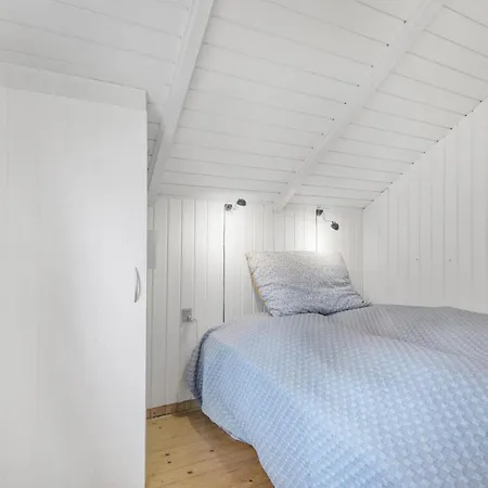 Casa de Férias Lovely In With Kitchen Oksbøl