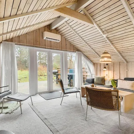 Lovely In With Kitchen *